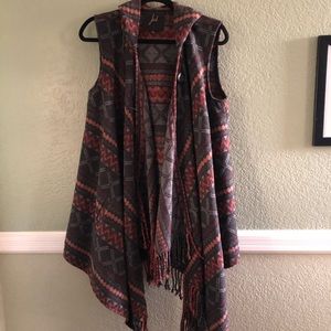 Cropped sleeve poncho